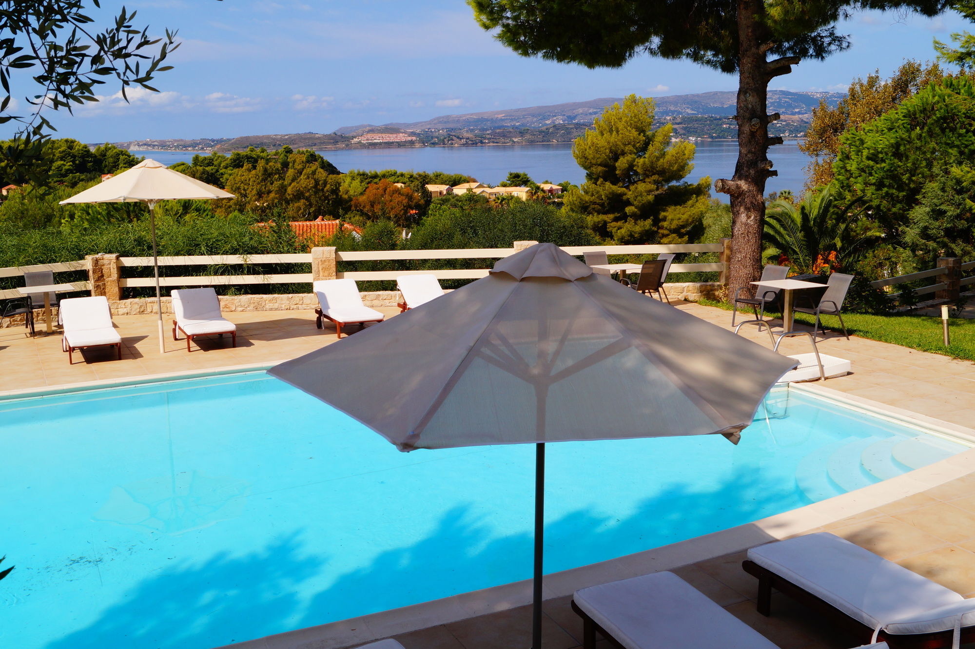 Belvista Luxury Apartments Argostoli  Bagian luar foto